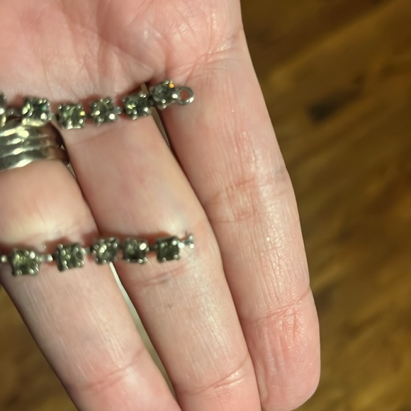 Vintage Glass Rhinestone Jewelry Set Necklace, Bracelet, Clip Earrings, Pin - Picture 6 of 10